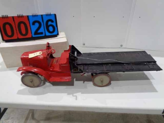 Buddy L wrecking truck, flatbed
