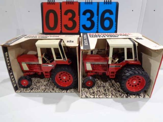 IH 1586 w/duals & 1086 w/singles