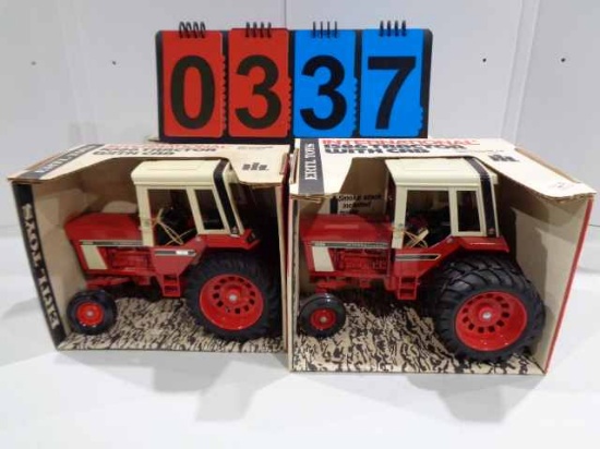 IH 1586 w/duals & 1086 w/singles