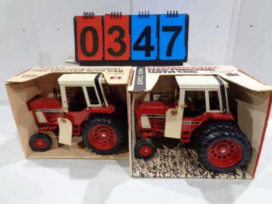 IH 1586 w/singles & 1586 w/duals