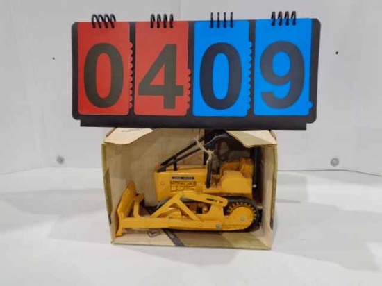 Ertl JD crawler