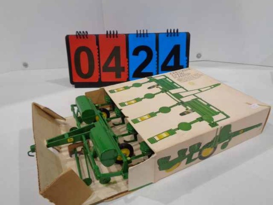 JD 4-row planter