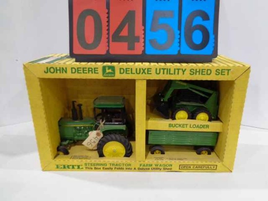 Ertl JD Deluxe Utility Shed Set