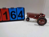 Ertl Farmall 560