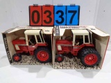 IH 1586 w/duals & 1086 w/singles