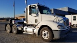 2005 Freightliner FLD Day Cab Semi