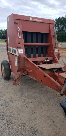 Hesston 530 Round Hay Baler