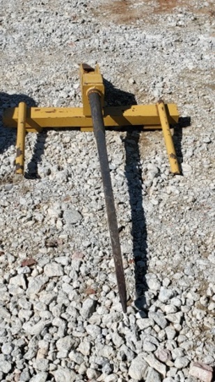 Bucket Mount Hay Spear