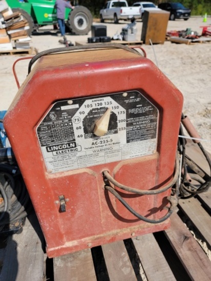 Lincoln AC-225-S Welder