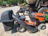 Husquvarna Riding Mower YTH 22V46
