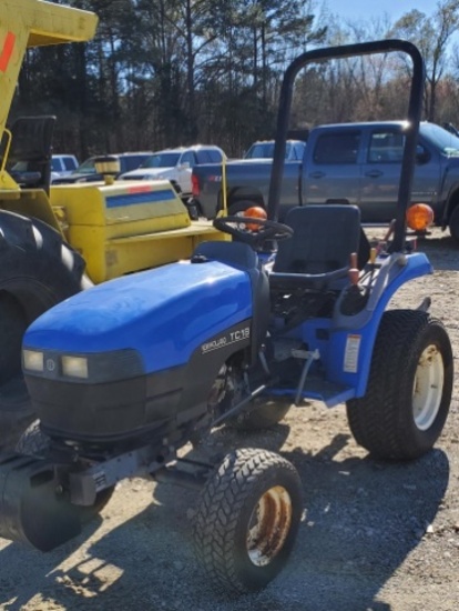 2000 New Holland TC18 Tractor