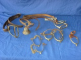 2 stirrups / 6 spurs and Bell