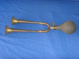 Brass dual horn with rubber bulb