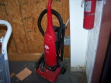 Red Vacuum Dirt Devil 12amp