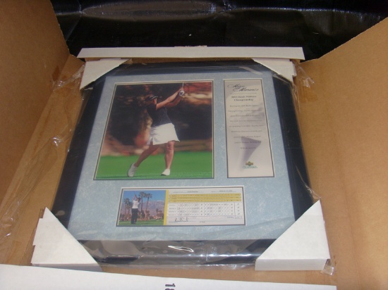 Annika Sorenstam - 2005 Kraft Nabisco Chamionship- 10 x 8 pic in bigger fra