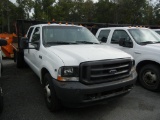 2004 FORD F350 FLATBED TRUCK, 226,838 mi,  CREW CAB, V10 GAS, AUTOMATIC S#