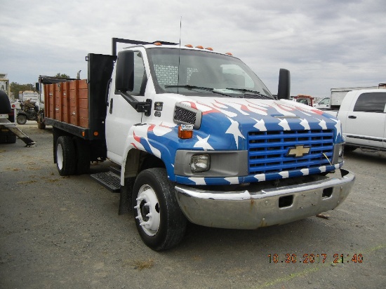 2004 CHEVROLET C5500 FLATBED TRUCK, 506953 hrs,  DURAMAX DIESEL, AUTOMATIC,