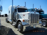 2007 PETERBILT 379 TRUCK TRACTOR,  CATERPILLAR C15 DIESEL, EATON AUTO SHIFT