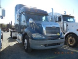 2004 FREIGHTLINER COLUMBIA TRUCK TRACTOR,  60