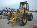 CATERPILLAR 910 RUBBER TIRED LOADER  (SALVAGE, PARTS)