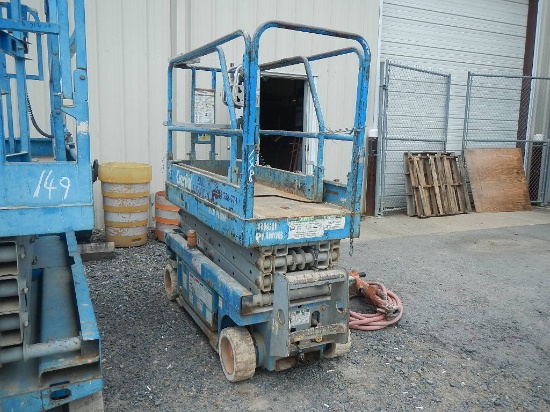 GENIE GS-1930 SCISSOR LIFT,  ELECTRIC/BATTERY POWERED