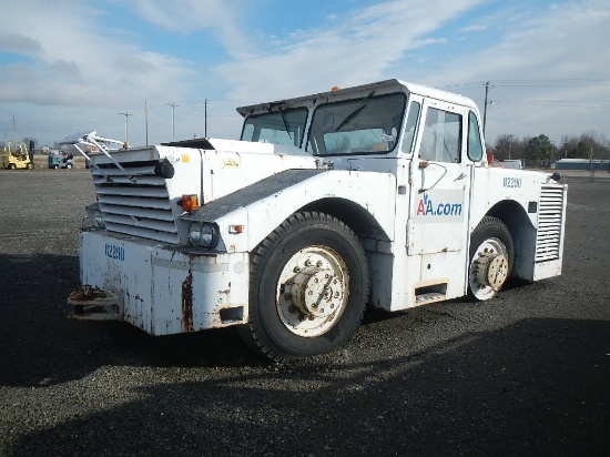 HOUGH T300 SL PAYMOVER TUG, 40,555+ mi,  CUMMINS PULL ENGINE, DETROIT DIESE