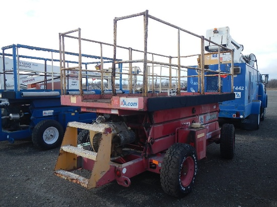 GROVE SM 3088 SCISSOR MAN LIFT, 97+ hrs on meter,  ELECTRIC, WIDE DECK, WIS