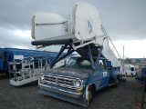 1972 FORD F-350 TRUCK, 1,304+ hrs on meter, 102,305+ mi,  WITH LOADING STAI