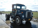 1985 FORD 700 TRUCK TRACTOR  V8 8.2 DETROIT ENGINE, 5 PLUS 2 TRANS, SINGLE