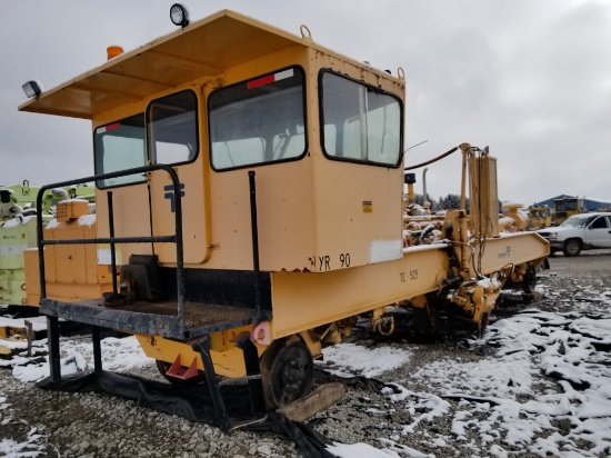 1990 FAIRMONT TR-10 TIE REMOVER  SELLS ABSENTEE (LOCATED IN ARCOLA, IL. ) S