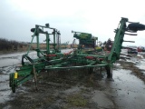 28FT CHISEL PLOW  HYD FOLD, PULL TYPE