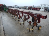 INTERNATIONAL LAY-BY CULTIVATOR  8 ROW