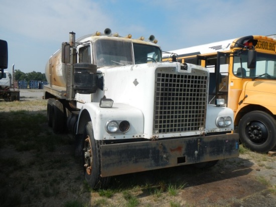 1974 DIAMOND REO WATER TRUCK,  CUMMINS DIESEL, 10-SPEED, TWIN SCREW, SPRING