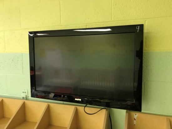 Sanyo Flat Screen TV        -4