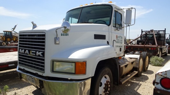 2002 MACK CH613 TRUCK TRACTOR,  DAY CAB, MACK DIESEL, TWIN SCREW, AIR RIDE,