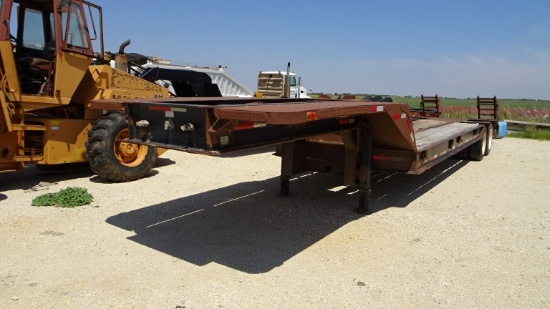1991 BIG TEX LOWBOY TRAILER,  TANDEM AXLE, TOP DECK, DOVETAIL, RAMPS S# 16V
