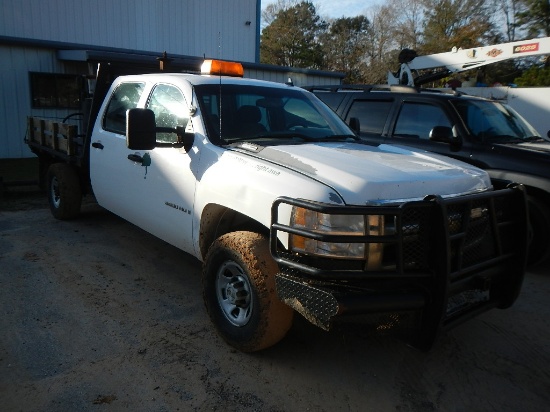 2008 CHEVROLET 3500HD FLATBED TRUCK, 352,000+ mi,  4X4, DURAMAX, AUTOMATIC,