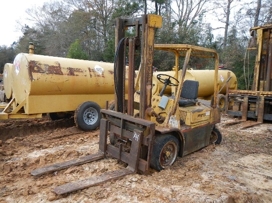 "HYSTER H60H FORKLIFT,  4-CYL DIESEL, 2-STAGE MAST