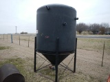 POLY WATER TANK ON STAND