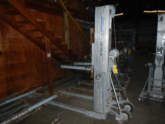 GENIE DUCT/MATERIAL HANDLING LIFT