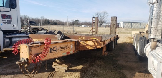 KAUFMAN FLATBED EQUIPMENT TRAILER,  20' BED, 4' DOVETAIL, TANDEM AXLE, FOLD