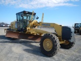 KOMATSU GD655 MOTOR GRADER, 2646 hrs,  CAB, AC, DIESEL MOTOR, WITH RIPPER A