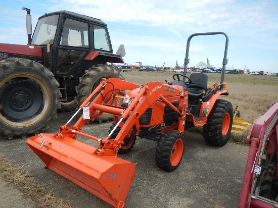 KUBOTA B3200 WHEEL TRACTOR  AB504 LOADER, DIESEL ENGINE, MFWD, ROPS, HYDRAS