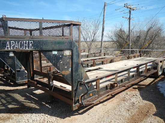 2004 APACHE 30' LOWBOY GOOSENECK TRAILER,  13,000 LB GVWR, TANDEM AXLES WIT