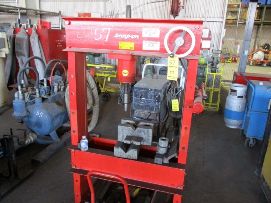 SNAP-ON HYDRALIC SHOP PRESS  WITH DIES, ROLL AROUND CART WITH DIES