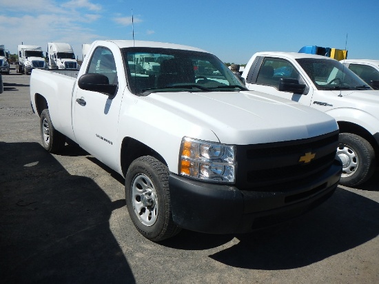 2012 CHEVROLET SILVERADO 1500 PICKUP TRUCK, 100,300 mi,  V8 GAS, AUTOMATIC,