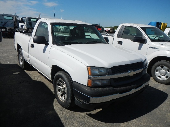 2005 CHEVROLET C1500 PICKUP, 194,500+  V8 GAS, AT, PS, AC S# 1GCEC14V05Z223