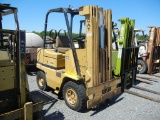 CATERPILLAR V40C FORKLIFT, 8,498+ hrs,  LP GAS ENGINE, 3-STAGE MAST S# N/A