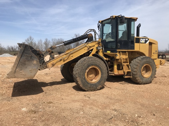 2010 CATERPILLAR 930H WHEEL LOADER, 5232 HRS  CAB, AC S# DHC2105