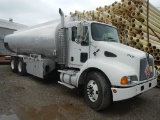 2003 KENWORTH FUEL TRUCK, 345,531 MILES  CATERPILLAR 3126 DIESEL, 10 SPEED,